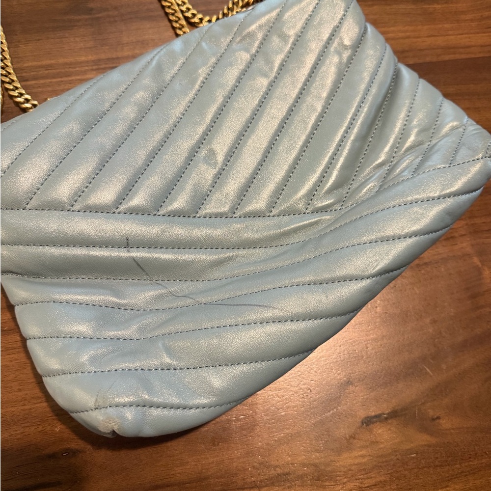 Tory Burch Quilted Leather Chain Shoulder Bag in Pale Blue with Gold Hardware - Picture 5 of 13